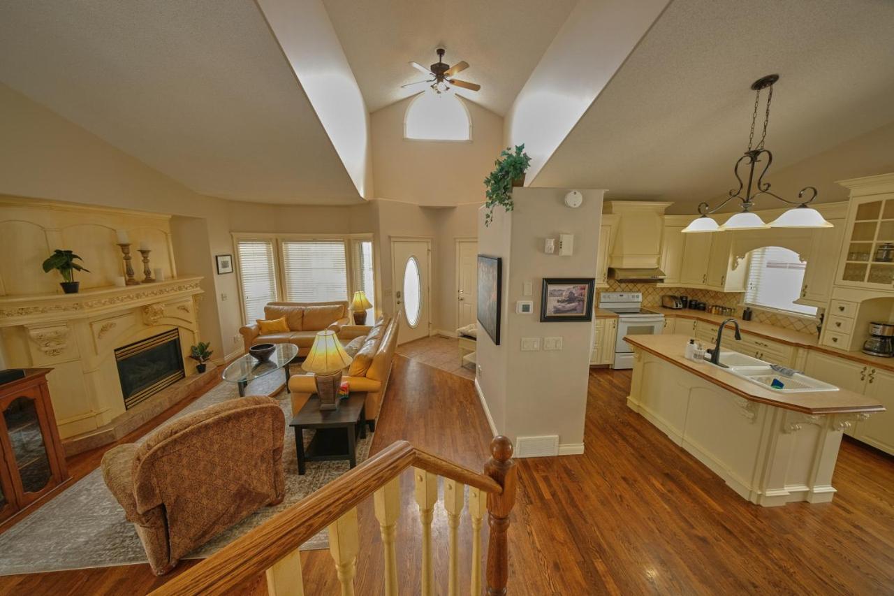 The Venetian Sleeps 8 Cozy Classic Taste Of Italy Apartment